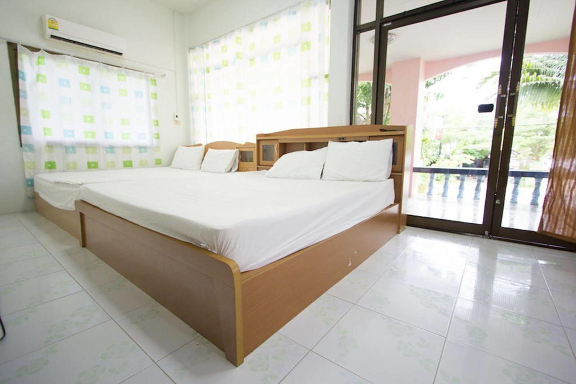 Chaiwat Resort Laem Sing Exterior foto